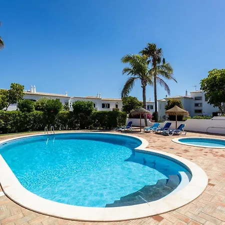 בית נופש Paraiso Dos Passaros *