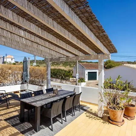 Paraiso Dos Passaros Feriehus *